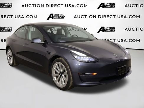 Used 2022 Tesla Model 3 Long Range AWD/4WD image 32
