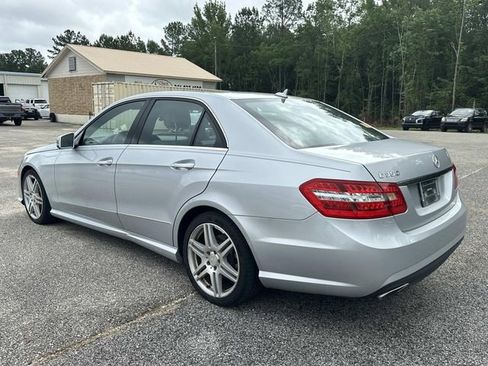 Used 2010 Mercedes-Benz E 350 Sedan image 7
