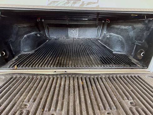 Used 2017 RAM 1500 Express image 34