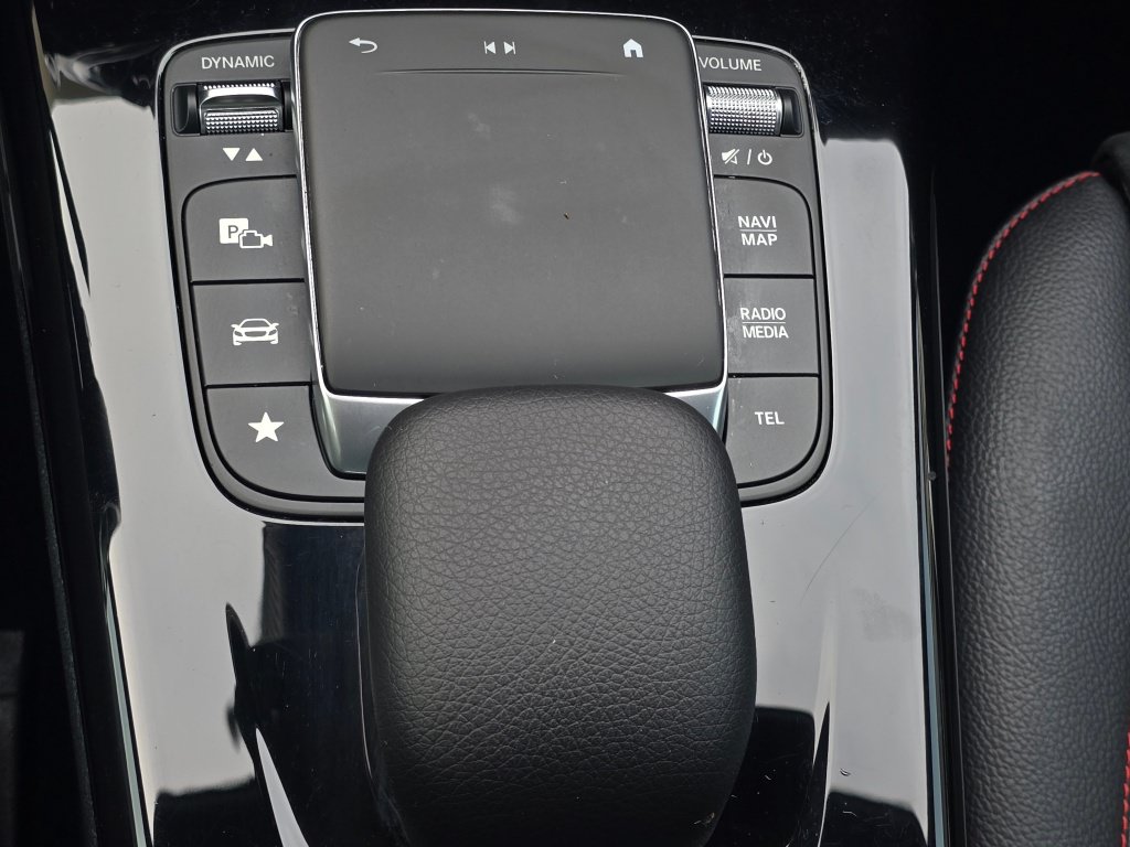 Used 2022 Mercedes-Benz CLA 250 4MATIC image 42