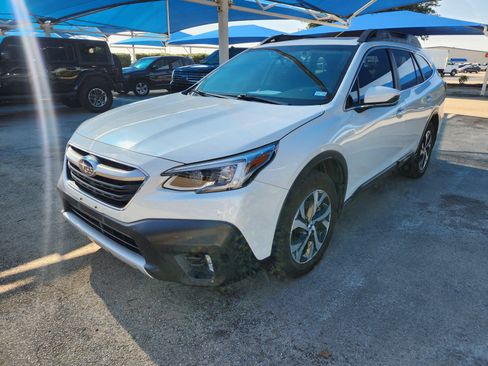 Used 2020 Subaru Outback Limited XT w/ Popular Package #2 AWD/4WD image 2