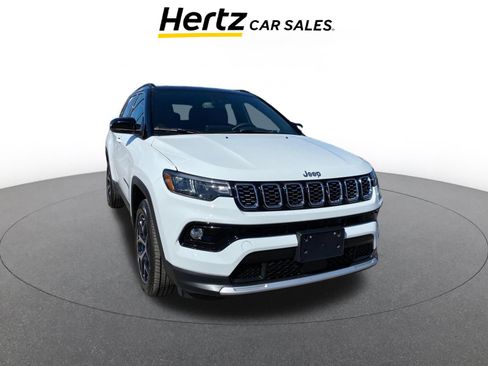 Used 2025 Jeep Compass Limited image 1