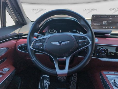 Used 2023 Genesis GV70 3.5T Sport w/ Sport Advanced Package AWD/4WD image 23