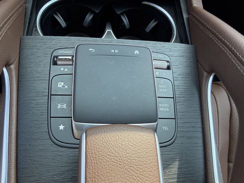 Certified 2024 Mercedes-Benz GLE 350 4MATIC image 25