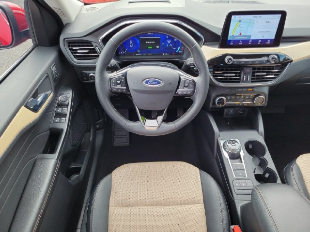 Used 2022 Ford Escape Titanium w/ Titanium Elite Package AWD/4WD image 27