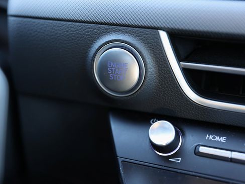 Certified 2025 Hyundai Sonata SEL image 26