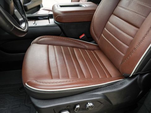 Used 2024 GMC Yukon Denali Ultimate w/ LPO, Floor Liner Package AWD/4WD image 22
