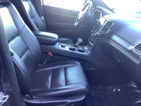 Used 2021 Jeep Grand Cherokee Limited w/ Luxury Group II AWD/4WD image 15