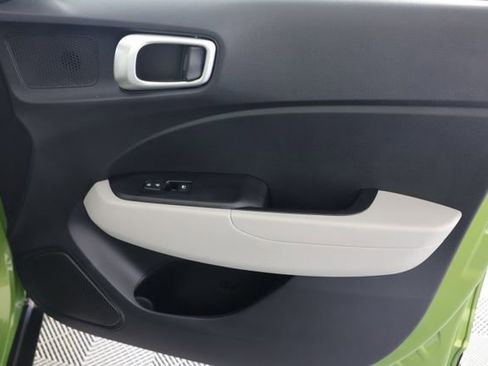 Used 2023 Hyundai Venue SEL w/ Cargo Package image 26