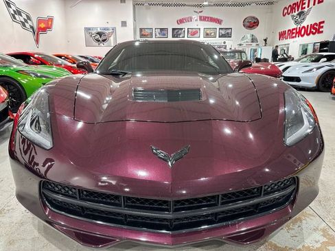 Used 2017 Chevrolet Corvette Stingray Coupe w/ 1LT RWD image 7