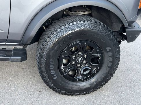 Certified 2022 Ford Bronco Wildtrak AWD/4WD image 9