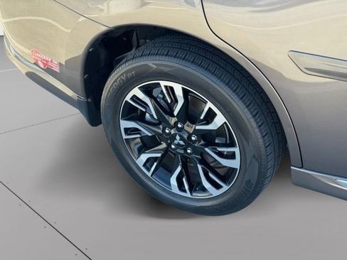 Used 2018 Mitsubishi Outlander SEL AWD/4WD image 26