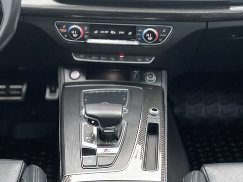 Used 2019 Audi SQ5 Prestige w/ Prestige Package image 34