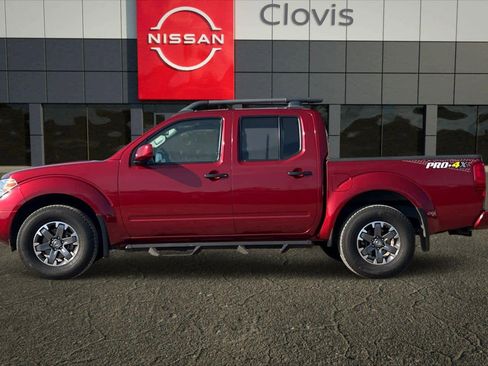 Used 2021 Nissan Frontier PRO-4X w/ Pro-4x Utility Package image 6