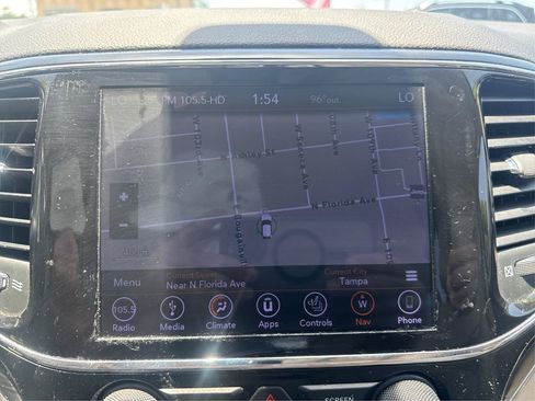 Used 2019 Jeep Grand Cherokee Limited AWD/4WD image 15