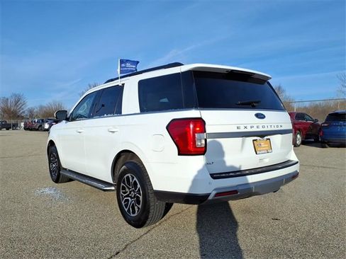 Certified 2023 Ford Expedition XLT image 8