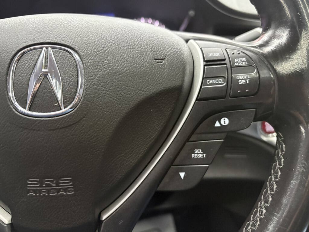 Used 2018 Acura ILX w/ Premium Package FWD image 18