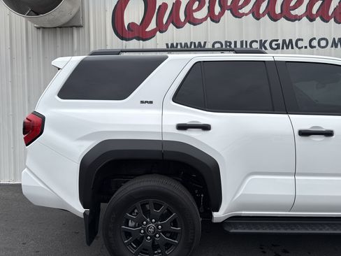 Used 2025 Toyota 4Runner SR5 image 33