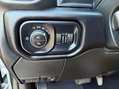 Used 2024 RAM 2500 Laramie AWD/4WD image 23