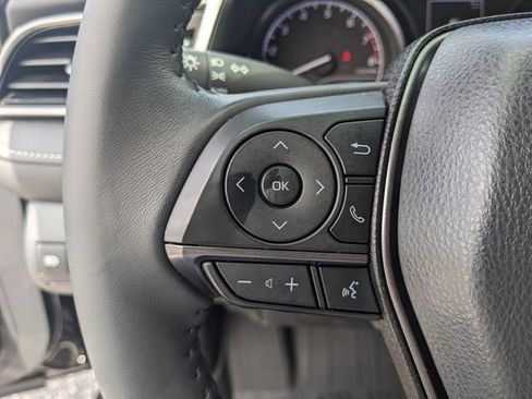 Used 2024 Toyota Camry SE image 30