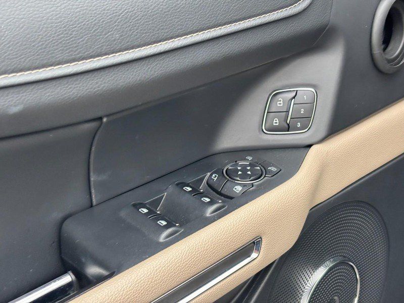 Used 2024 Ford Expedition XLT AWD/4WD image 19