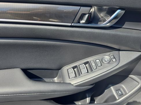 Used 2022 Honda Accord Sport image 10