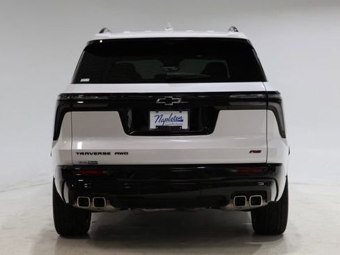 Used 2025 Chevrolet Traverse RS AWD/4WD image 7