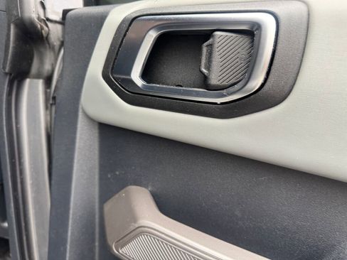 Used 2021 Ford Bronco Badlands image 22