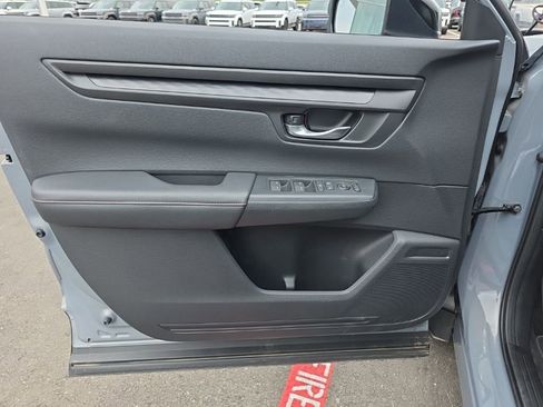 Used 2024 Honda CR-V Sport image 9