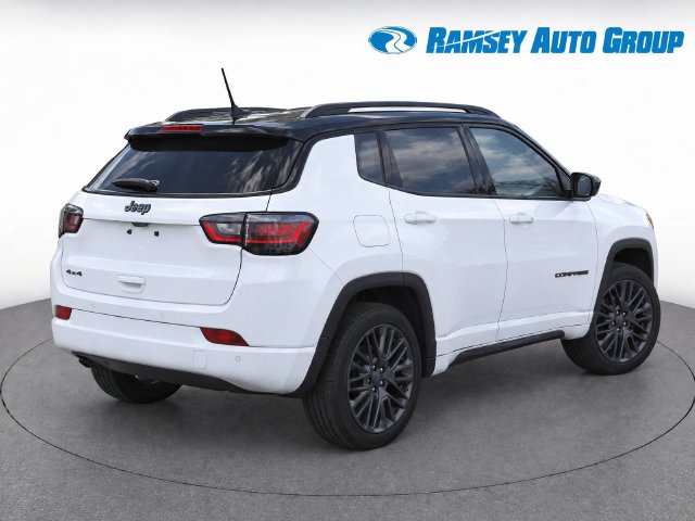 Used 2023 Jeep Compass High Altitude AWD/4WD image 4
