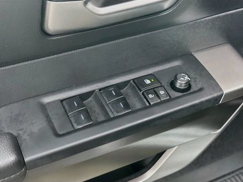 Used 2026 Toyota Tundra SR5 AWD/4WD image 18