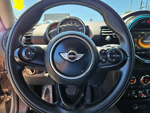 Used 2017 MINI Cooper Clubman FWD image 18