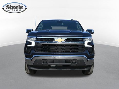 Used 2024 Chevrolet Silverado 1500 LT AWD/4WD image 2