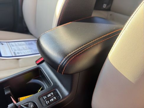 Used 2017 Subaru Crosstrek 2.0i Limited image 33