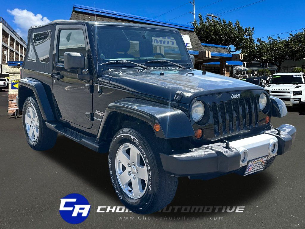 Used 2012 Jeep Wrangler Sahara w/ Connectivity Group AWD/4WD image 10