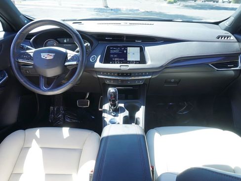 Certified 2023 Cadillac XT4 Sport image 11