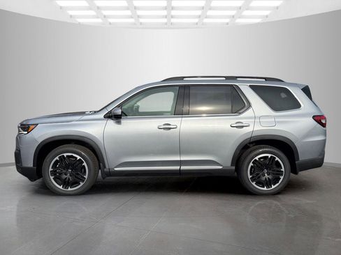 New 2026 Honda Pilot Touring image 3