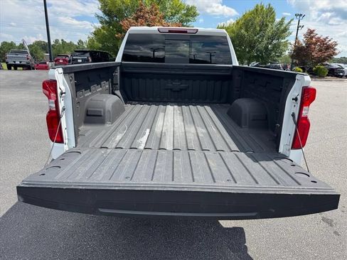 Used 2025 Chevrolet Silverado 1500 LT Trail Boss w/ Convenience Package II AWD/4WD image 10