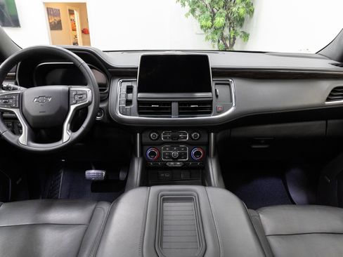 Used 2023 Chevrolet Suburban Z71 w/ Z71 Off-Road Package image 5