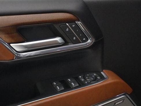 Used 2024 GMC Sierra 3500 Denali Ultimate image 18