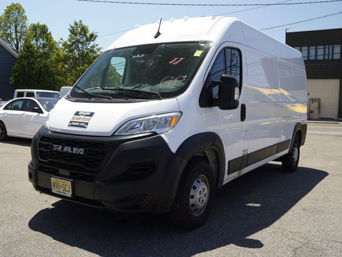 Used 2023 RAM ProMaster 2500 FWD image 2