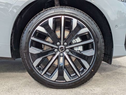 New 2026 Volvo XC60 B5 Ultra w/ Protection Package Premier image 11