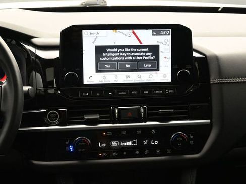 Used 2023 Nissan Pathfinder Platinum image 10