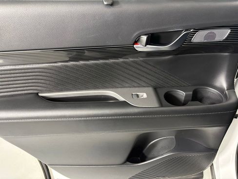 Used 2024 Hyundai Palisade Calligraphy image 37