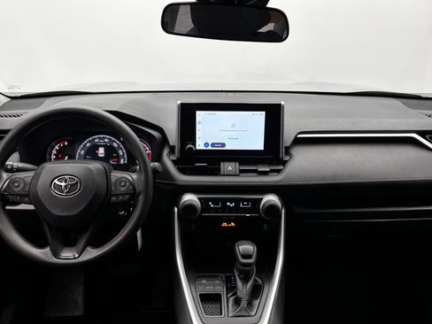 Used 2025 Toyota RAV4 LE FWD image 27