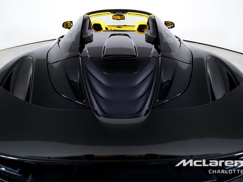 Used 2022 McLaren 720S Spider RWD image 22