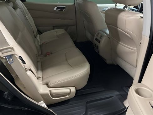 Used 2018 Nissan Pathfinder SL w/ Cargo Package image 15