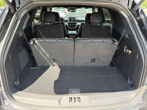 Used 2025 Ford Explorer ST AWD/4WD image 18