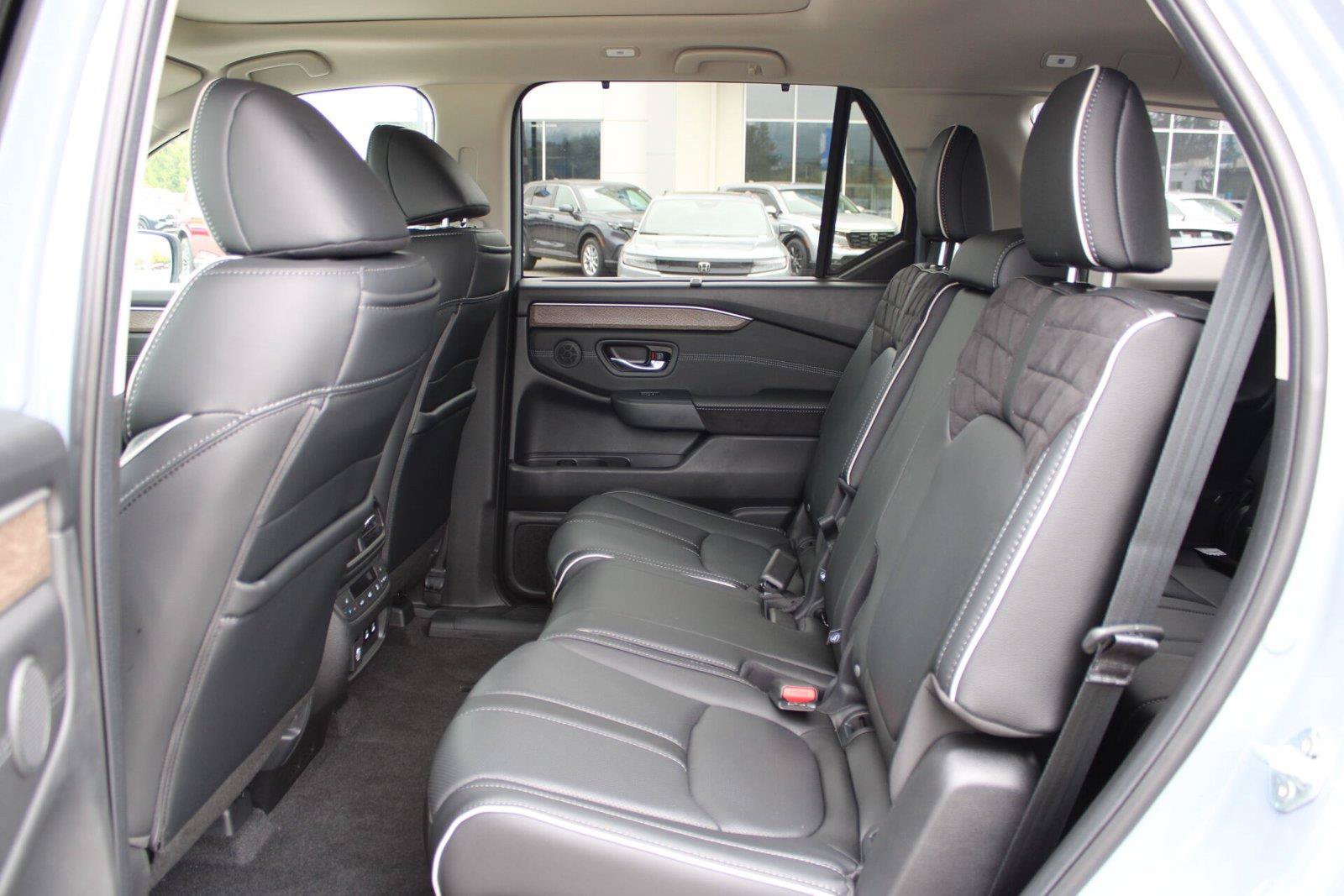 New 2026 Honda Pilot Elite image 16