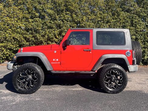 Used 2009 Jeep Wrangler X image 4